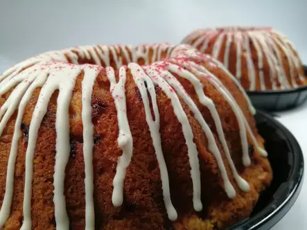 Puolukka-valkosuklaakakku 1000g - KAHVIKAKUT - 8082 - 1